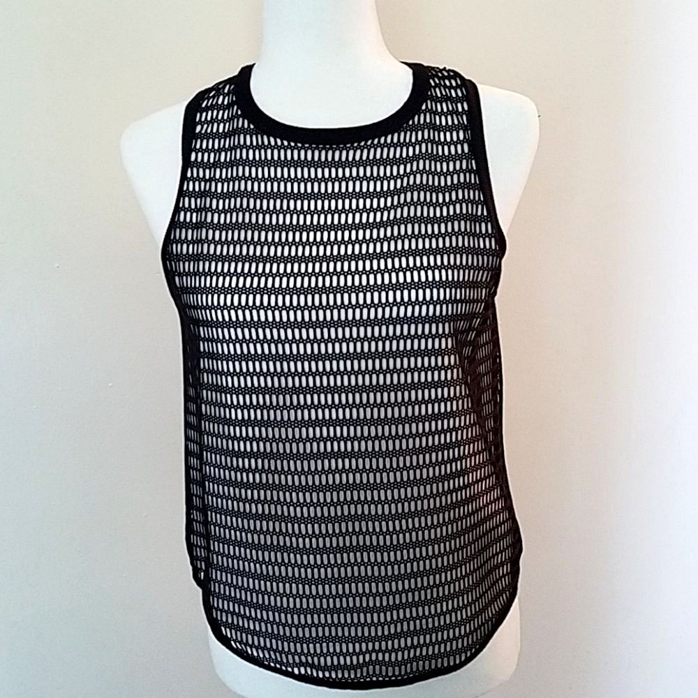 Willow & Clay Tank Top Womens Size S Black Lace Overlay White Sleeveless NEW